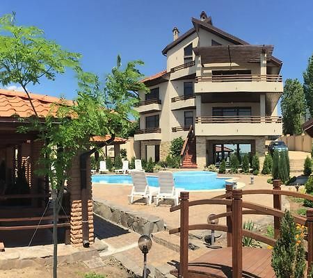 Villa Albizia Odesa Exterior photo